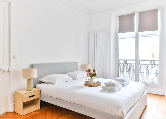 Spacious - 2br-4p - Montmartre-moulin Rouge Apartment *