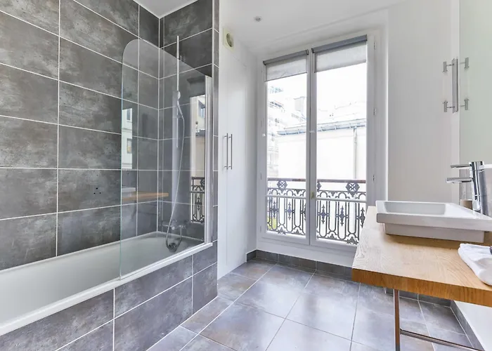 Spacious - 2br-4p - Montmartre-moulin Rouge Апартаменты *
